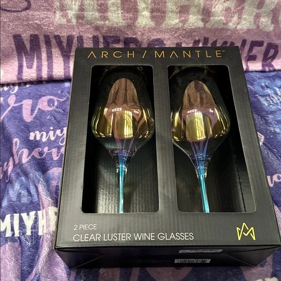 Clear Luster Wine Glasses - Set of 2 - Picture 2 of 2